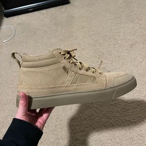 Men’s 5.11 Tactical beige Sneakers